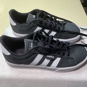 Adidas Ortholite Mens Sport shoes- size 8 Worn once